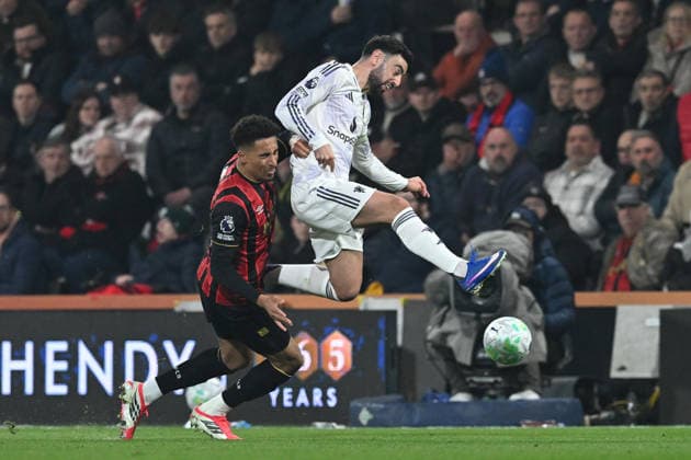 Bournemouth v Manchester United, ManU Premier League James Hill (23) of AFC Bournemouth makes a tackle on Bruno Fernandes (8) of Manchester United during the Premier League match between Bournemouth and Manchester United at the Vitality Stadium, Bournemouth, UK on 20 March 2026. Bournemouth Vitality Stadium Dorset UK Editorial use only DataCo restrictions apply See www.football-dataco.com , Copyright: xGrahamxHuntx PSI-23946-0187