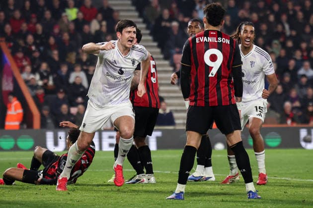 20th March 2026, Bournemouth, Dorset, England; Premier League Football, AFC Bournemouth versus Manchester United, ManU Harry Maguire of Manchester United celebrates an own goal by James Hill of Bournemouth in the 71th minute for 1-2 with his team  HenningxvonxJagow Content restricted for UK based newspaper