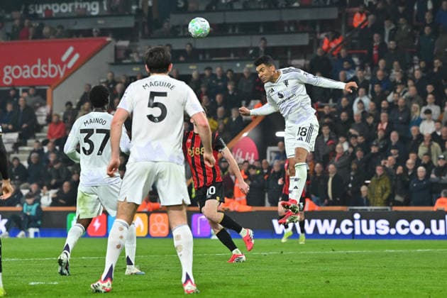 Bournemouth v Manchester United, ManU Premier League Casemiro (18) of Manchester United heads the ball clear during the Premier League match between Bournemouth and Manchester United at the Vitality Stadium, Bournemouth, UK on 20 March 2026. Bournemouth Vitality Stadium Dorset UK Editorial use only DataCo restrictions apply See www.football-dataco.com , Copyright: xGrahamxHuntx PSI-23946-0216