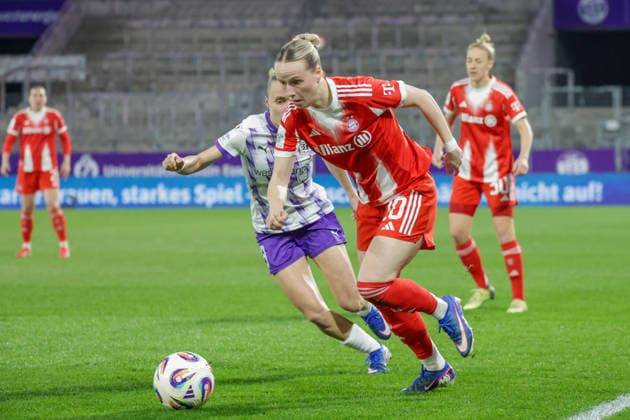 20.03.2026, xgrfx, Fussball Google Pixel Frauen-Bundesliga, SGS Essen - FC Bayern München v.l. Franziska Kett (FC Bayern München) (DFL DFB REGULATIONS PROHIBIT ANY USE OF PHOTOGRAPHS as IMAGE SEQUENCES and or QUASI-VIDEO) Essen