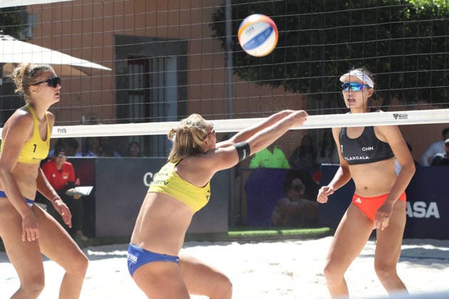Women™s 2026 Volleyball World Beach Pro Tour - Round of 16 Menia Bentele of Switzerland hits the ball during the round of 16 match between China and Switzerland for the Women s 2026 Volleyball World Beach Pro Tour. on March 20, 2026 in Tlaxcala, Mexico. (Photo by Essene Hernandez Eyepix Group) Copyright: xEssenexHernandez xEyepixxGroupx HE_20032026_178310