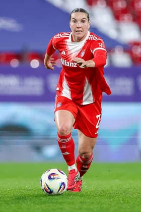 20.03.2026, Fußball, 1. Frauen Bundesliga, SGS Essen - FC Bayern München, Stadion Hafenstraße, Google Pixel Frauenbundesliga, 21. Spieltag, Saison 2025 2026: Vanessa Gilles (FC Bayern Muenchen 02) DFB regulations prohibit any use of photographs as image sequences and or quasi-video. Nordrhein-Westfalen Deutschland