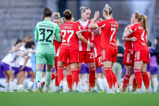 20.03.2026, Fußball, 1. Frauen Bundesliga, SGS Essen - FC Bayern München, Stadion Hafenstraße, Google Pixel Frauenbundesliga, 21. Spieltag, Saison 2025 2026: Ena Mahmutovic (FC Bayern Muenchen 32) Arianna Caruso (FC Bayern Muenchen 27) Franziska Kett (FC Bayern Muenchen 20) Giulia Gwinn (FC Bayern Muenchen 07) DFB regulations prohibit any use of photographs as image sequences and or quasi-video. Nordrhein-Westfalen Deutschland
