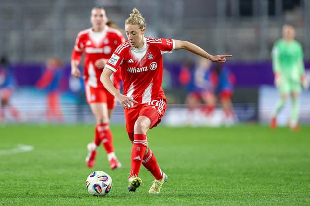 20.03.2026, Fußball, 1. Frauen Bundesliga, SGS Essen - FC Bayern München, Stadion Hafenstraße, Google Pixel Frauenbundesliga, 21. Spieltag, Saison 2025 2026: Carolin Simon (FC Bayern Muenchen 30) DFB regulations prohibit any use of photographs as image sequences and or quasi-video. Nordrhein-Westfalen Deutschland