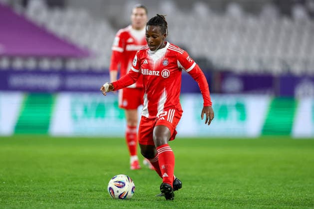 20.03.2026, Fußball, 1. Frauen Bundesliga, SGS Essen - FC Bayern München, Stadion Hafenstraße, Google Pixel Frauenbundesliga, 21. Spieltag, Saison 2025 2026: Bernadette Amani (FC Bayern Muenchen 15) DFB regulations prohibit any use of photographs as image sequences and or quasi-video. Nordrhein-Westfalen Deutschland