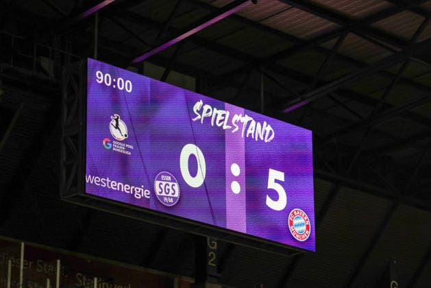 Essen, Deutschland: 20. März 2026 - 1. Frauenbundesliga - 21. Spieltag - SGS Essen vs. FC Bayern München Frauen Im Bild: Symbolbild Endstand 0:5 für den FC Bayern München Auswärtssieg für FC Bayern München Copyright: HMBxMedia MadeleinexFantini