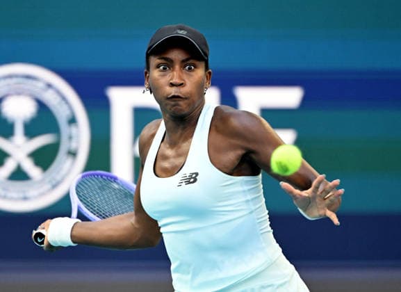 MIAMI GARDENS FL - MARCH 20: Coco Gauff vs Elisabetta Cocciaretto during The 2026 Miami Open held at Hard Rock Stadium on March 20, 2026 in Miami Gardens, Florida. Copyright: xmpi04x