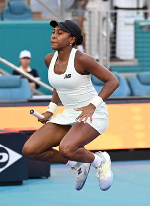 MIAMI GARDENS FL - MARCH 20: Coco Gauff vs Elisabetta Cocciaretto during The 2026 Miami Open held at Hard Rock Stadium on March 20, 2026 in Miami Gardens, Florida. Copyright: xmpi04x