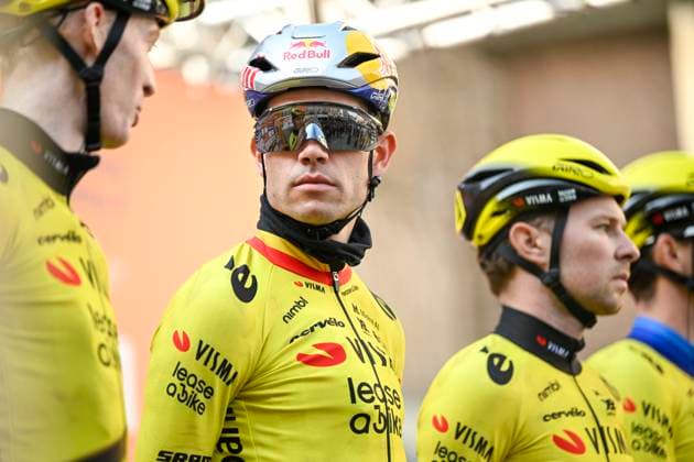 Milan Sanremo 2026 Cycling Race SANREMO, ITALY - MARCH 21 : Van Aert Wout (BEL) of Team Visma I Lease a Bike before the start of the race during the 117th edition of Milan Sanremo an UCI World Tour 1.UWT one day cycling road race for Men Elite of 298 km with start in Pavia and finish in Sanremo on March 21, 2026 in Sanremo, Italy, 21 03 2026 ( Motordriver Guy De Vuyst - Sanremo Italy  Copyright: xNicoxVereeckenx