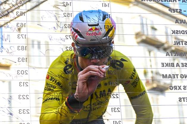 Milan Sanremo 2026 Cycling Race SANREMO, ITALY - MARCH 21 : Van Aert Wout (BEL) of Team Visma I Lease a Bike signing during the 117th edition of Milan Sanremo an UCI World Tour 1.UWT one day cycling road race for Men Elite of 298 km with start in Pavia and finish in Sanremo on March 21, 2026 in Sanremo, Italy, 21 03 2026 ( Motordriver Guy De Vuyst - Sanremo Italy  Copyright: xNicoxVereeckenx