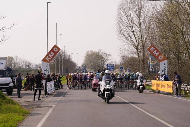 Start the rce during the men s elite race of the Milano-Sanremo one day cycling race (298 km) from Pavia to Sanremo - North West Italy - March 20, 2026. - cycling .  Copyright: xFabioxFerrari LaPressex
