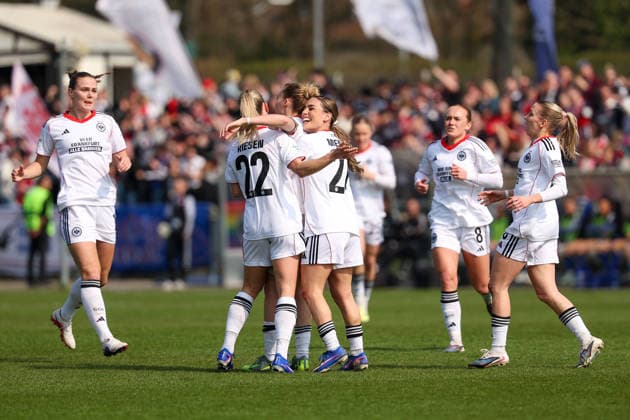 FRANKFURT AM MAIN, DEUTSCHLAND 21. MÄRZ 2026: Eintracht Frankfurt Frauen gegen HSV Frauen, 1. Frauen-Bundesliga, Stadion am Brentanobad. v.l., Torjubel, Goal celebration, celebrate the goal Eintracht Frankfurt Copyright: JoaquimxFerreira