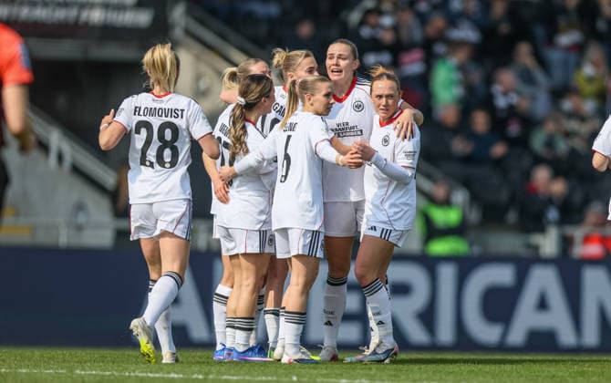 GER, Frankfurt, Eintracht Frankfurt vs Hamburger SV, Google Pixel Bundesliga, Fussball, DFB, Spielzeit 2025 2026, Stadion am Brentanobad, 21. Spieltag im Bild: Laura Freigang (Eintracht Frankfurt Frauen 10) erzielt das 1:0, Tor, Jubel und Freude, Emotionen, Marthine Oestenstad(Eintracht Frankfurt Frauen 16) DFB DFL REGULATIONS PROHIBIT ANY USE OF PHOTOGRAPHS AS IMAGE SEQUENCES AND OR QUASI-VIDEO, 21.03.2026 Copyright: HMBxMedia HendrikxHamelau
