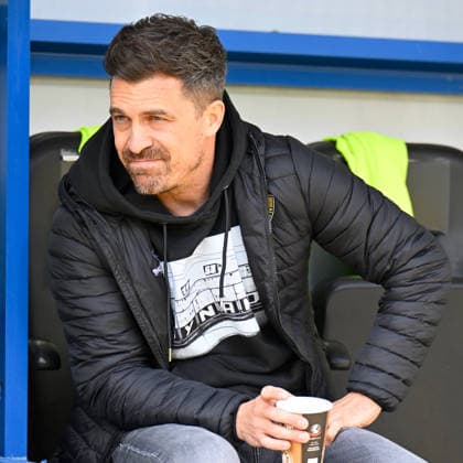 Paderborn, Home Deluxe Arena, 21.03.26, GER, Herren, 2.Bundesliga, Saison 2025-2026, SC Paderborn 07 - Dynamo Dresden Bild: Trainer Thomas STAMM (Dresden) DFL regulations prohibit any use of photographs as image sequences and or quasi-video. NRW Deutschland