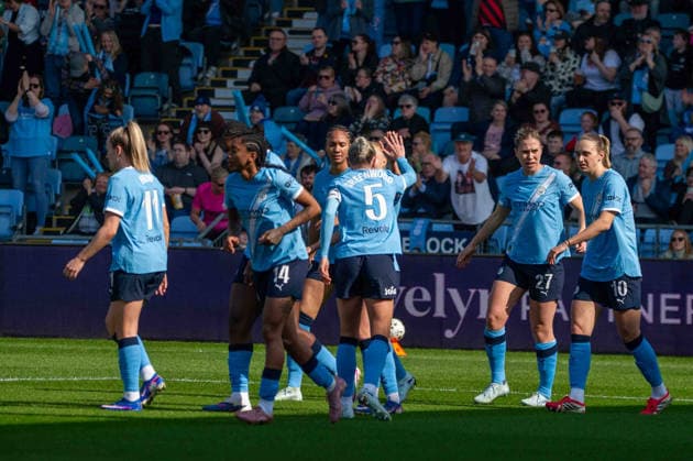 MANCHESTER ENGLAND- MARCH 21 Manchester City goal celebrations during the Barclays WSL game between Manchester City and Tottenham Hotspur, Joie Stadium on 21st March 2026 in Manchester England (Photo by Clare Overfield Sports Press Photo) Copyright: xClarexOverfieldx xSPPx Sportspressphoto_SPR114770