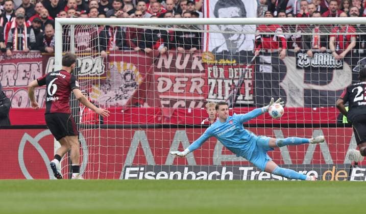 21.03.2026 - Fussball - Saison 2025 2026 - 2. Fussball - Bundesliga - 27. Spieltag: 1. FC Nürnberg FCN ( Club ) - 1. FC Kaiserslautern FCK ( Rote Roten Teufel ) - Sportfoto Zink DaMa - xdaxmax - DFL regulations prohibit any use of photographs as image sequences and or quasi-video - only for editorial use - Tor Treffer Torschuß zum 2:0 - Torschütze Adam Markhiev (6, 1. FC Nürnberg FCN ) per Elfmeter gegen Julian Krahl (1, 1. FC Kaiserslautern FCK )