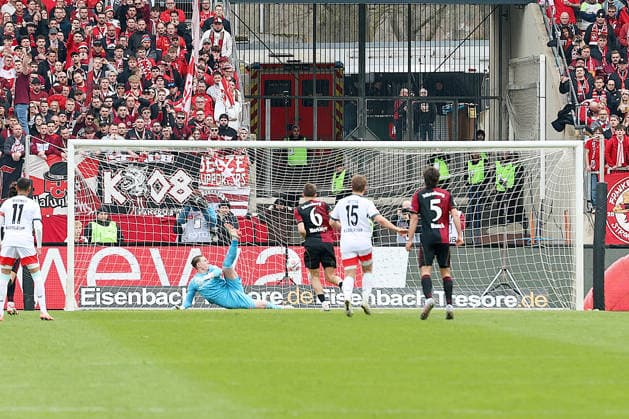 21.03.2026, xrekx, Fussball 2.Bundesliga, 1. FC Nuernberg - 1.FC Kaiserslautern v.l. Strafstoss Elfmeter zum 2:0 durch Adam Markhiev (1.FC Nuernberg) Julian Krahl (1.FC Kaiserslautern) (DFL DFB REGULATIONS PROHIBIT ANY USE OF PHOTOGRAPHS as IMAGE SEQUENCES and or QUASI-VIDEO) Nuernberg