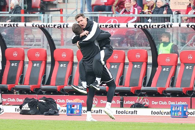 21.03.2026, xrekx, Fussball 2.Bundesliga, 1. FC Nuernberg - 1.FC Kaiserslautern v.l. Miroslav Klose Trainer (1.FC Nuernberg) bejubelt das 3:0 von Luka Lochoshvili (1.FC Nuernberg) (DFL DFB REGULATIONS PROHIBIT ANY USE OF PHOTOGRAPHS as IMAGE SEQUENCES and or QUASI-VIDEO) Nuernberg