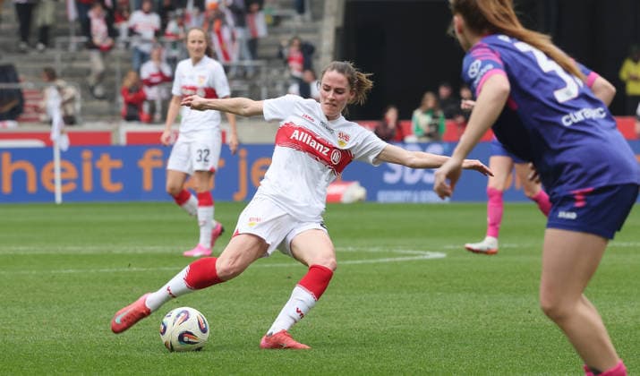 Stuttgart , Fußball Frauen 2. Bundesliga , VfB Stuttgart vs. 1. FSV Mainz 05 , Reena Wichmann ( VfB )