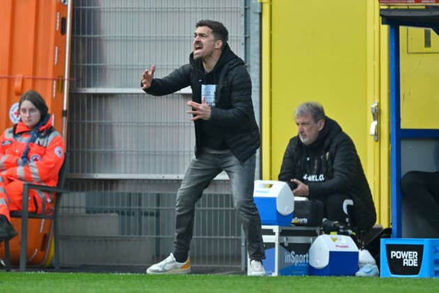 Paderborn, Home Deluxe Arena, 21.03.26, GER, Herren, 2.Bundesliga, Saison 2025-2026, SC Paderborn 07 - Dynamo Dresden Bild: Trainer Thomas STAMM (Dresden) DFL regulations prohibit any use of photographs as image sequences and or quasi-video. NRW Deutschland