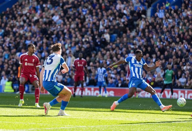 Brighton and Hove Albion v Liverpool, Premier League, Football, Amex Stadium, Brighton, UK - 21 Mar 2026 GOAL - Danny Welbeck of Brighton scores his second goal 2-1 Brighton Amex Stadium Brighton UK, UK NEWSPAPERS OUT Copyright: xSeanxRyanx