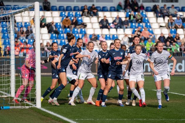 Google Pixel Frauen-Bundesliga: TSG Hoffenheim vs VfL Wolfsburg, Dietmar-Hopp-Stadion, 21.03.2026 Eckball für den VfL Wolfsburg Google Pixel Frauen-Bundesliga: TSG Hoffenheim vs VfL Wolfsburg, Dietmar-Hopp-Stadion, 21.03.2026 DFB DFL REGULATIONS PROHIBIT ANY USE OF PHOTOGRAPHS AS IMAGE SEQUENCES AND OR QUASI-VIDEO. Copyright: xBEAUTILUSxSPORTS Hillx