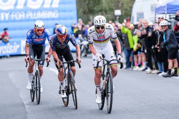 Milan Sanremo 2026 Cycling Race SANREMO, ITALY - MARCH 21 : Pogacar Tadej (SLO) of UAE Team Emirates - XRG, Pidcock Thomas (GBR) of Pinarello - Q36.5 Pro Cycling Team, Van Der Poel Mathieu (NED) of Alpecin - Premier Tech in the escape pack on Cipressa during the 117th edition of Milan Sanremo an UCI World Tour 1.UWT one day cycling road race for Men Elite of 298 km with start in Pavia and finish in Sanremo on March 21, 2026 in Sanremo, Italy, 21 03 2026 ( Motordriver Guy De Vuyst - Sanremo Italy  Copyright: xFranckxFaugerex