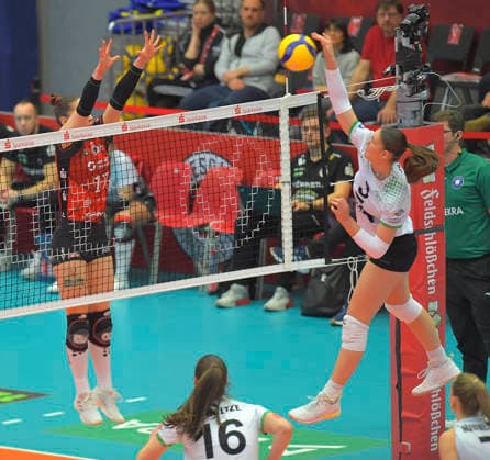 22.03.2026, Dresdens Lorena Lorber Fijok gegen Münsters Esther Spöler, Volleyball, 1. Bundesliga, Dresdner SC -USC Münster, Play off Viertelfinale, Spiel 1, (c) Dresden