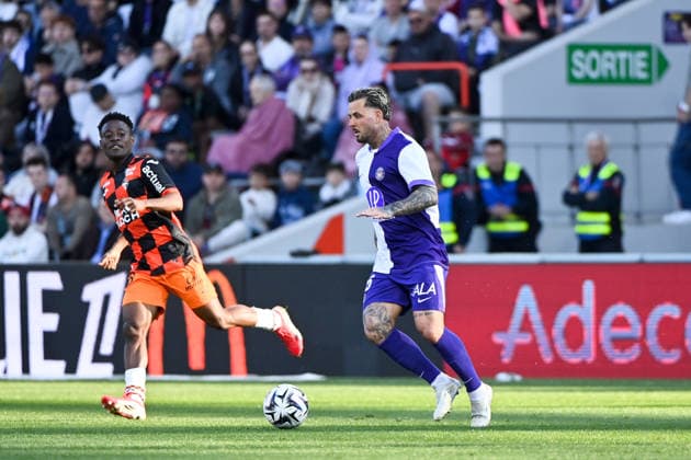 Toulouse FC v FC Lorient - Ligue 1 McDonald s 2025 2026 43 Arsene KOUASSI (fcl) - 15 Aron Leonard DONNUM (tfc) during the Ligue 1 McDonald s match between Toulouse and Lorient at Stadium de Toulouse on March 21, 2026 in Toulouse, France. Toulouse France  Copyright: xFEPx 776348331