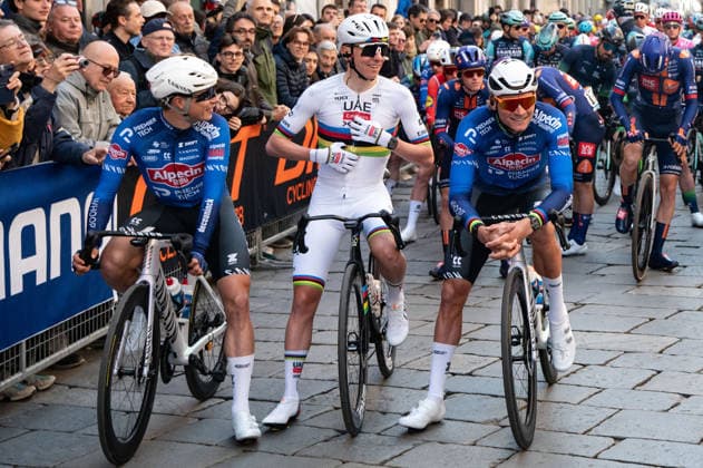 Start Of Milano Sanremo 2026 Tadej Pogacar, Mathieu Van Der Poel, and Jasper Philipsen at the start of Milano-Sanremo 2026 in Pavia, Italy, on March 21, 2026. Pavia Italy  Copyright: xSilviaxColombox originalFilename:colombo-notitle260321_npGrJ.jpg