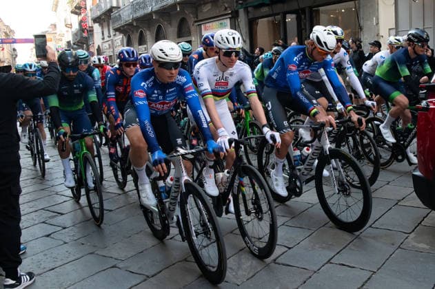 Start Of Milano Sanremo 2026 Tadej Pogacar, Mathieu Van Der Poel, and Jasper Philipsen at the start of Milano-Sanremo 2026 in Pavia, Italy, on March 21, 2026. Pavia Italy  Copyright: xSilviaxColombox originalFilename:colombo-notitle260321_npK0P.jpg