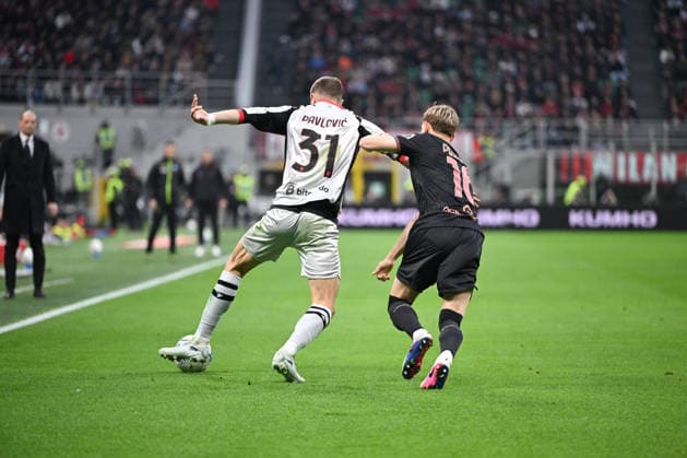 Strahinja Pavlovic of AC Milan in action during the Italian Serie A football match between AC Milan and Torino FC on February 21th, Giuseppe Meazza San Siro Siro stadium in Milan, Italy  Copyright: xTizianoxBallabio IPAxSportx xipa-agency.netx xx IPA_73245894 IPA_Agency_IPA73245894