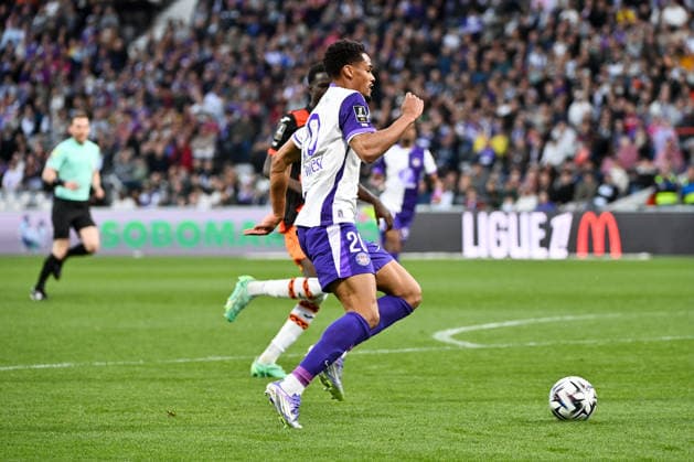 Toulouse FC v FC Lorient - Ligue 1 McDonald s 2025 2026 20 EMERSONN Correia da Silva (tfc) during the Ligue 1 McDonald s match between Toulouse and Lorient at Stadium de Toulouse on March 21, 2026 in Toulouse, France. Toulouse France  Copyright: xFEPx 776348331