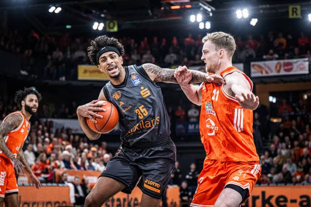 1. Basketball Bundesliga, easyCredit BBL, Saison 2025 2026, Herren, Hauptrunde, 25. Spieltag, 21.03.2026, RASTA Vechta - NINERS Chemnitz Roman Bedime ( 35 - NINERS Chemnitz) in Aktion Vechta RASTA Dome Niedersachsen Deutschland