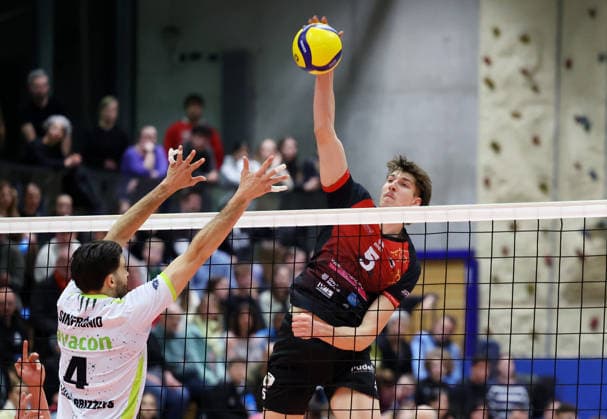 21.03.2026, Deutschland, Ludwigsburg Volleyball Barock Volleys MTV Ludwigsburg vs. Helios Grizzyls Giesen., Jan Huber (LB, rechts)