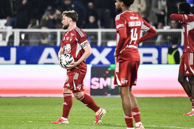FOOTBALL : AJ Auxerre vs Stade Brestois 29 - Ligue 1 - JournÃ e 27 - 21 03 2026 Deceptions de Hugo Magnetti (Stade Brestois) aprÃ s le but de Danny Namaso (AJ Auxerre) AuxerreFrance  Copyright: xBaptistexAutissierx