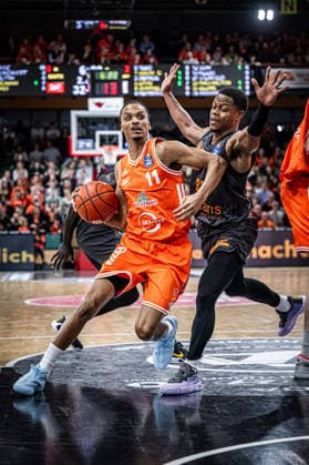 1. Basketball Bundesliga, easyCredit BBL, Saison 2025 2026, Herren, Hauptrunde, 25. Spieltag, 21.03.2026, RASTA Vechta - NINERS Chemnitz Alonzo Verge ( 11 - RASTA Vechta) in Aktion Vechta RASTA Dome Niedersachsen Deutschland