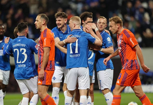 21.03.2026, Fussball 2. Bundesliga, SV Darmstadt 98 - FC Schalke 04, v.l., Torjubel zum aberkannten Treffer zum 1:0 durch Fabian Nürnberger (SV Darmstadt 98), Goal celebration, celebrate the goal DFL DFB REGULATIONS PROHIBIT ANY USE OF PHOTOGRAPHS AS IMAGE SEQUENCES AND OR QUASI-VIDEO. xdcx