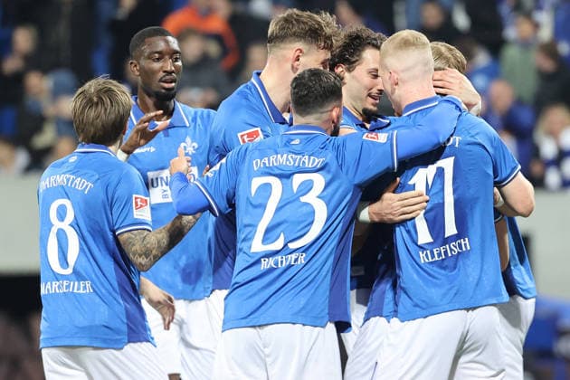 21.03.2026, xtvx, Fussball 2.Bundesliga, SV Darmstadt 98 - FC Schalke 04 v.l. Goal scored, Tor zum 1:0 Fabian Nuernberger (SV Darmstadt 98) Torjubel, Goal celebration, celebrate the goal, celebrates scoring (DFL DFB REGULATIONS PROHIBIT ANY USE OF PHOTOGRAPHS as IMAGE SEQUENCES and or QUASI-VIDEO) Darmstadt