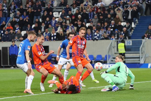 21.03.2026, xtvx, Fussball 2.Bundesliga, SV Darmstadt 98 - FC Schalke 04 v.l. Goal scored, Tor zum 1:0 Fabian Nuernberger (SV Darmstadt 98) Torjubel, Goal celebration, celebrate the goal, celebrates scoring Tor wurde aberkannt nach VAR (DFL DFB REGULATIONS PROHIBIT ANY USE OF PHOTOGRAPHS as IMAGE SEQUENCES and or QUASI-VIDEO) Darmstadt