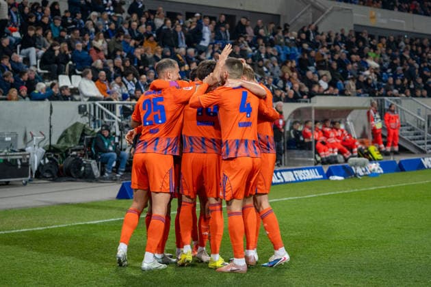 2. Bundesliga: SV Darmstadt 98 vs FC Schalke 04, Merck-Stadion am Böllenfalltor, 21.03.2026 Tor zum 0:1 für FC Schalke 04 durch Moussa Sylla (FC Schalke 04, 9) Torschütze, Tor und Torjubel 2. Bundesliga: SV Darmstadt 98 vs FC Schalke 04, Merck-Stadion am Böllenfalltor, 21.03.2026 DFB DFL REGULATIONS PROHIBIT ANY USE OF PHOTOGRAPHS AS IMAGE SEQUENCES AND OR QUASI-VIDEO.