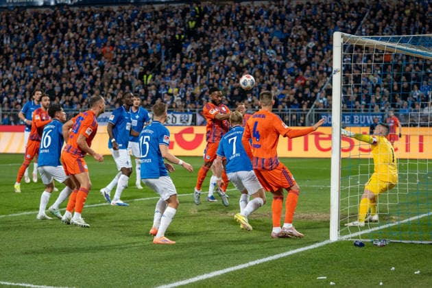 2. Bundesliga: SV Darmstadt 98 vs FC Schalke 04, Merck-Stadion am Böllenfalltor, 21.03.2026 Tor zum 0:1 für FC Schalke 04 durch Moussa Sylla (FC Schalke 04, 9) Torschütze, Tor und Torjubel 2. Bundesliga: SV Darmstadt 98 vs FC Schalke 04, Merck-Stadion am Böllenfalltor, 21.03.2026 DFB DFL REGULATIONS PROHIBIT ANY USE OF PHOTOGRAPHS AS IMAGE SEQUENCES AND OR QUASI-VIDEO.