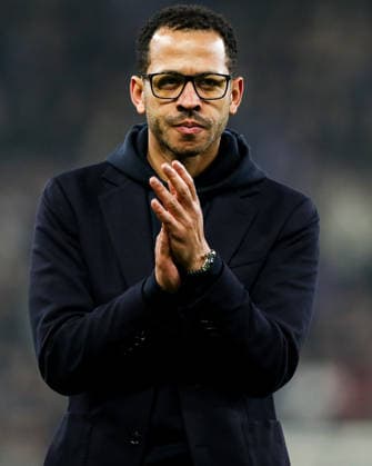 Everton v Chelsea - Premier League Liam Rosenior, manager of Chelsea, claps to fans after a 3-0 defeat in the Premier League match between Everton and Chelsea at Hill Dickinson Stadium in Liverpool, United Kingdom, on March 21, 2026. Liverpool Merseyside United Kingdom  Copyright: xNewsxImagesx originalFilename:cosgrove-premierl260321_npPr9.jpg