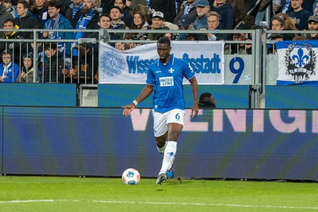 2. Bundesliga: SV Darmstadt 98 vs FC Schalke 04, Merck-Stadion am Böllenfalltor, 21.03.2026 Am Ball Patric Pfeiffer (SV Darmstadt 98, 6) 2. Bundesliga: SV Darmstadt 98 vs FC Schalke 04, Merck-Stadion am Böllenfalltor, 21.03.2026 DFB DFL REGULATIONS PROHIBIT ANY USE OF PHOTOGRAPHS AS IMAGE SEQUENCES AND OR QUASI-VIDEO.