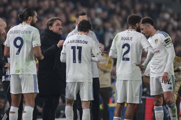 Premier League: Leeds United vs Brentford Daniel Farke manager of Leeds United gives instruction during a break in play during the Premier League match Leeds United vs Brentford at Elland Road, Leeds, United Kingdom on 21 March 2026 (Photo by Mark Cosgrove News Images) Leeds Elland Road West Yorkshire United Kingdom Copyright: xMarkxCosgrove NewsxImagesx