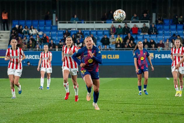 BARCELONA, SPAIN - MARCH 21: Martine Fenger (N35) runs during La Liga F Moeve match between FC Barcelona, Barca and Athletic Club de Bilbao at Estadio Johan Cruyff on march 21, 2026 in Barcelona, Spain Copyright: xAndresxLopezxSheridanxx xSPPx Sportspressphoto_SPR115433