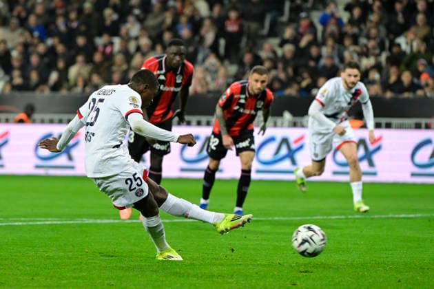 FOOTBALL : OGC Nice VS Paris Saint-Germain - Ligue 1 McDonald s - 21 03 2026 Nuno Mendes (PSG) - Ligue 1 McDonald™s match between OGC Nice and Paris Saint Germain on March 21, 2026 at the Allianz Riviera Stadium in Nice. NiceFrance  Copyright: xWilliamxCannarellax