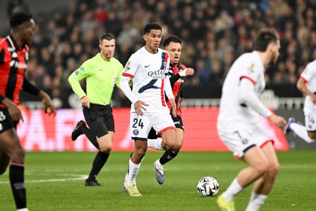 OGC Nice v Paris Saint-Germain - Ligue 1 McDonald s 2025 2026 24 Senny MAYULU (psg) during the Ligue 1 McDonald s match between Nice and Paris Saint-Germain at Allianz Riviera on March 21, 2026 in Nice, France. Nice France  Copyright: xFEPx 776348332
