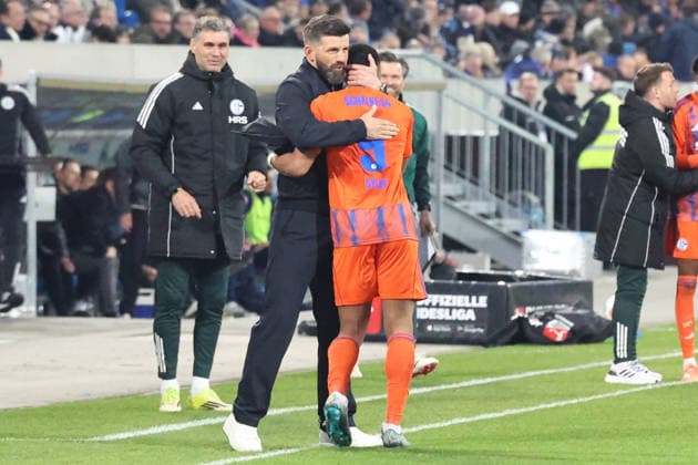 21.03.2026, xrekx, Fussball 2.Bundesliga, SV Darmstadt 98 - FC Schalke 04 v.l. Torjubel nach dem Tor zum celebrating the goal celebrate 0:1 durch Moussa Sylla (FC Schalke 04) Miron Muslic Trainer (FC Schalke 04) (DFL DFB REGULATIONS PROHIBIT ANY USE OF PHOTOGRAPHS as IMAGE SEQUENCES and or QUASI-VIDEO) Darmstadt