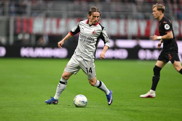 CALCIO - Serie A - AC Milan vs Torino FC Luka Modric of AC Milan in action during the Italian Serie A football match between AC Milan and Torino FC on February 21th, Giuseppe Meazza San Siro Siro stadium in Milan, Italy Milan Italy  Copyright: xIPAxSport ABACAx
